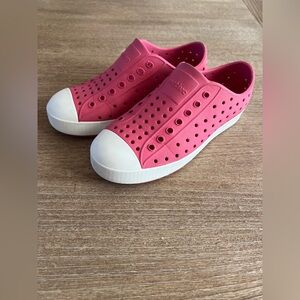 Girls size 1 Native